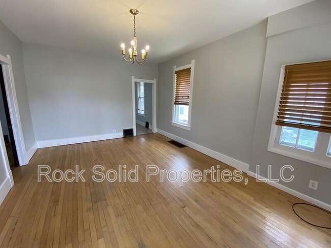 2414 Reed Ave