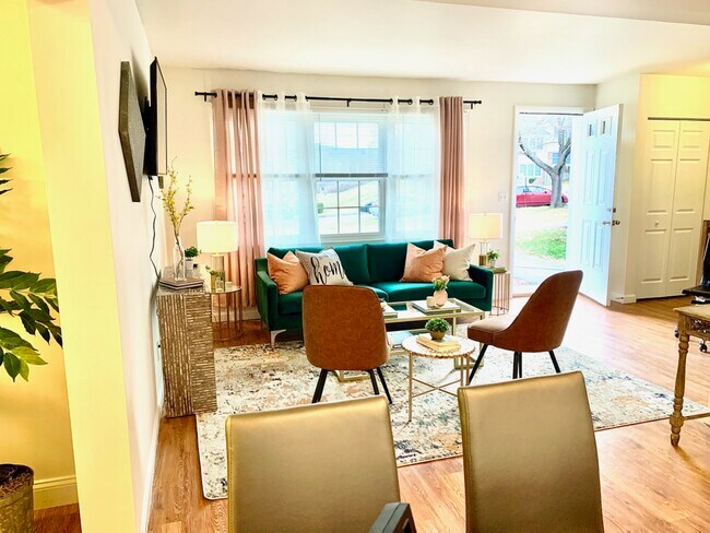 Photo - Meadowbrook Village