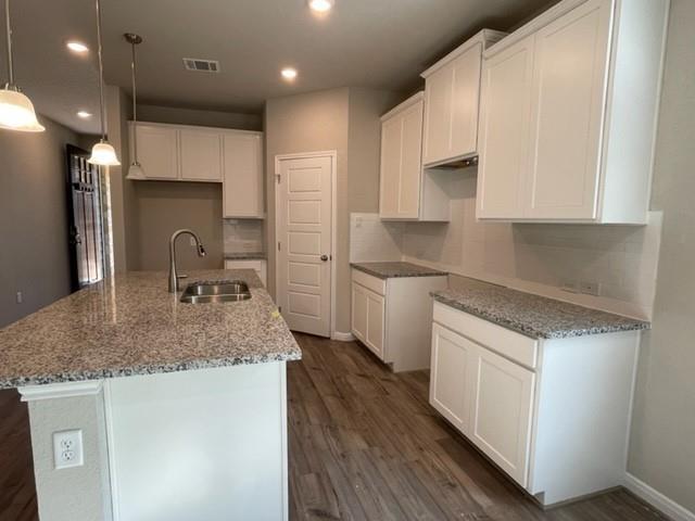 Photo - 1222 Lennea Gdn