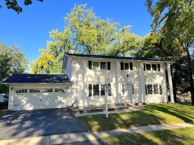 Building Photo - 2720 Kincaid Dr