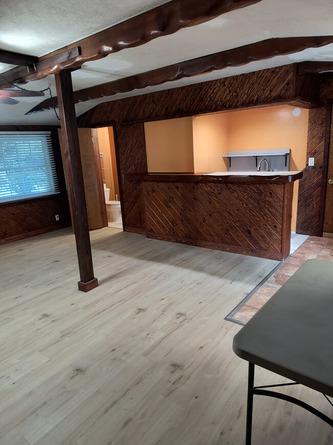Building Photo - 5739 Winnetka Ave
