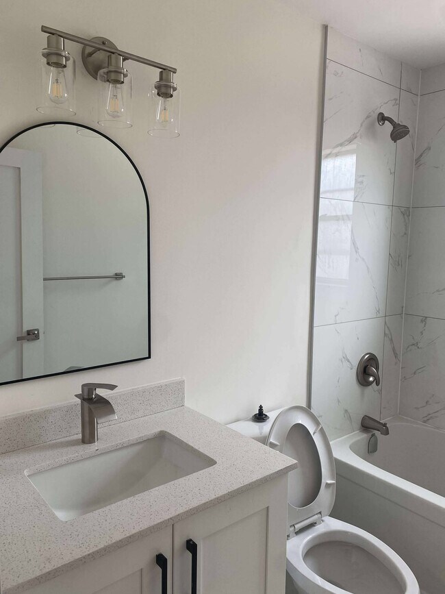 Photo - 1889 Wavell St Unit 1887 Main