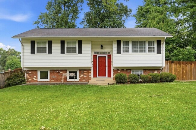 Building Photo - 14407 Oakvale St
