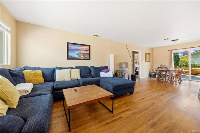 Photo - Updated 4bd/3ba House Right Off of Highland Dr