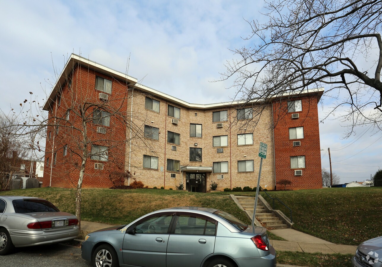 Photo - 2516 Burns St SE