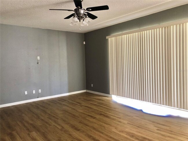 Photo - 1000 Araminta St