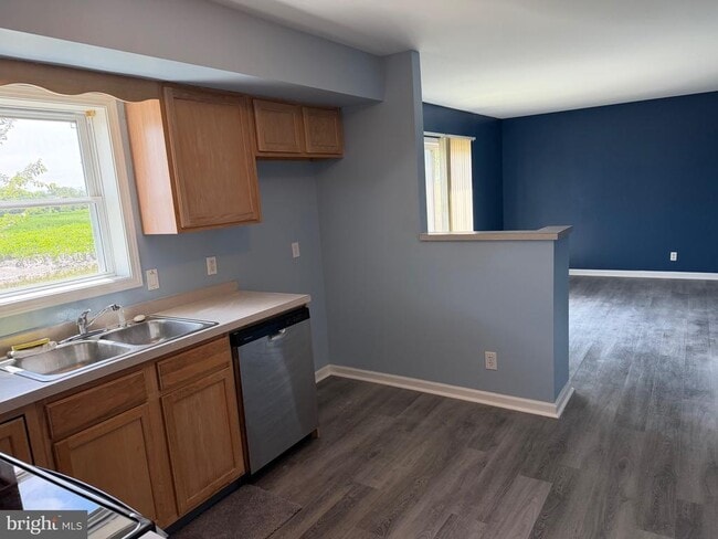 Photo - 132 Riverview Ave