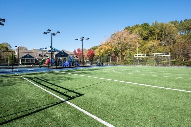 Photo - Edgewater at Sandy Springs