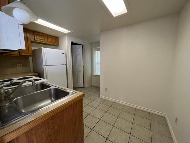 Photo - 1634 Ave D
