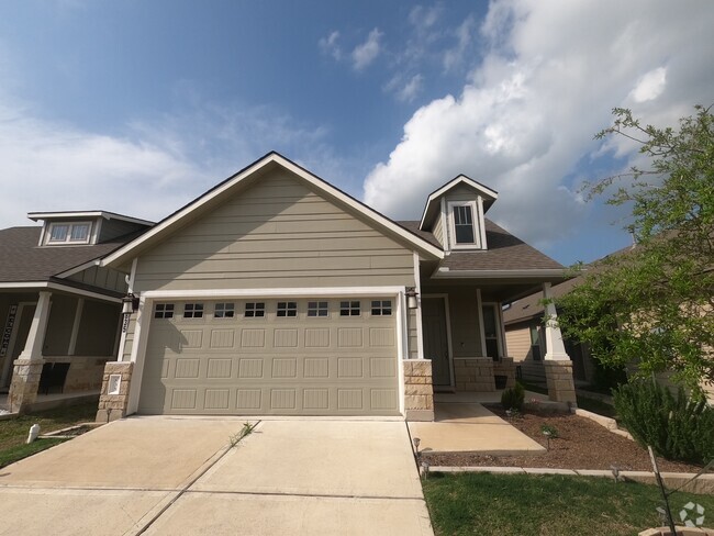 Building Photo - 835 Mineral Wells Ln Rental