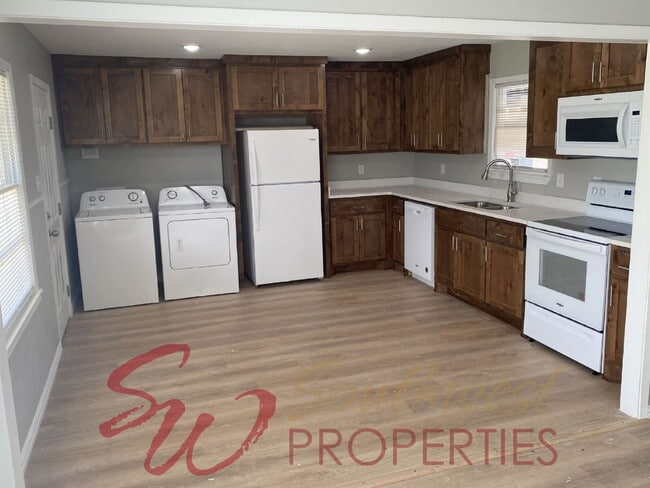 Photo - Fully Renovated 3 Bed / 1 Bath – Steps from Campus + Plenty of Parking