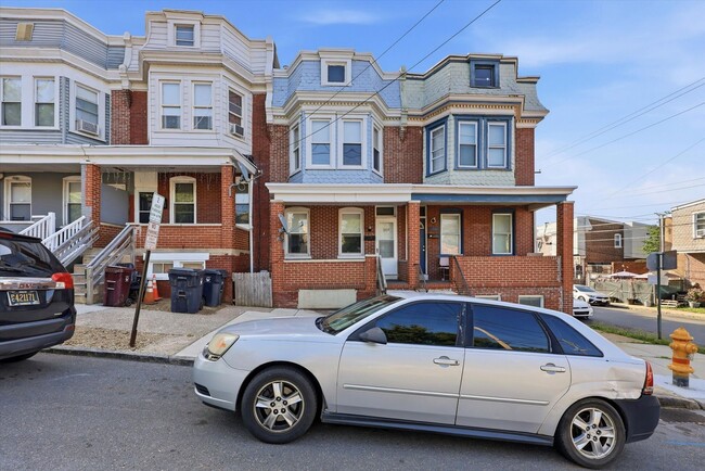 Building Photo - 502 N Clayton St