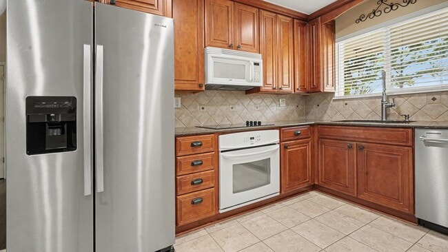 Photo - 16506 Diana Ln