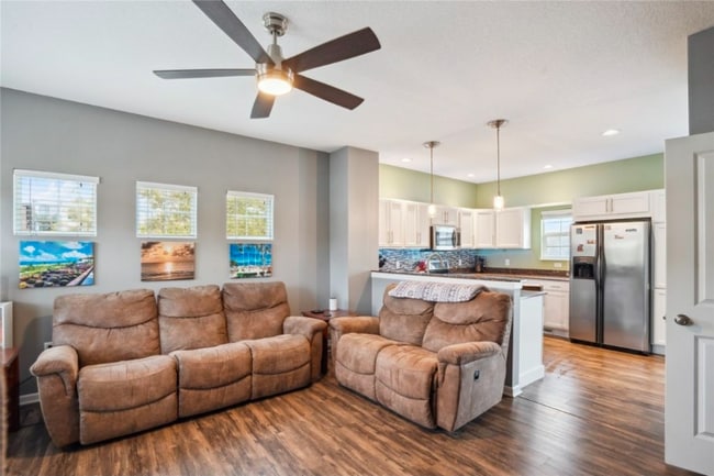 Photo - 2102 High St