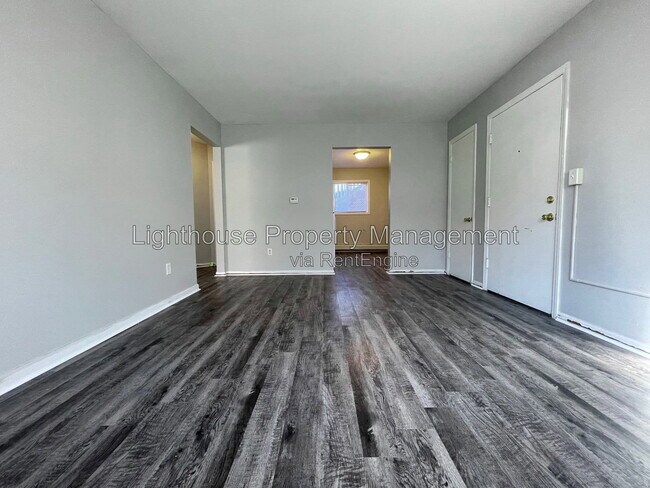 Photo - 3215 Marshall Ave SE