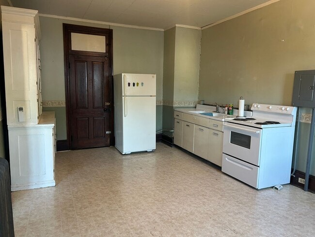 Photo - 27 W Seminary St Unit Apt. 2