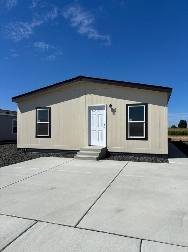 Building Photo - Charming 3 Bedroom 2 Bathroom Home for Ren...