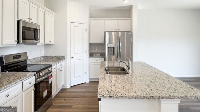 Photo - 130 Red Maple Wy