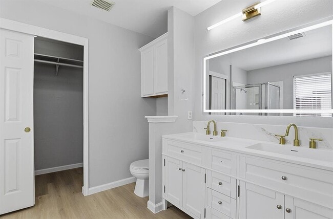 Photo - 2410 Charlie Harley Dr