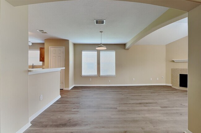 Photo - 6530 Portlick Dr