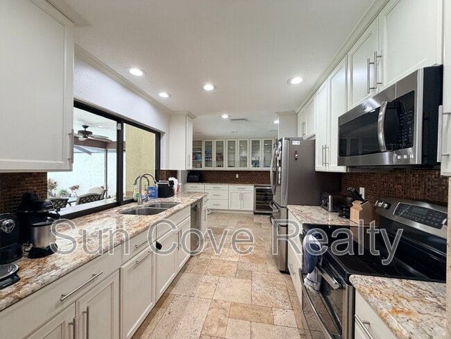 13550 Avista Dr