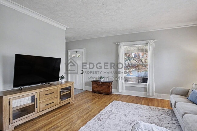 101 Arthur Ave NE