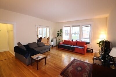 Building Photo - 38A St Paul St Unit 1
