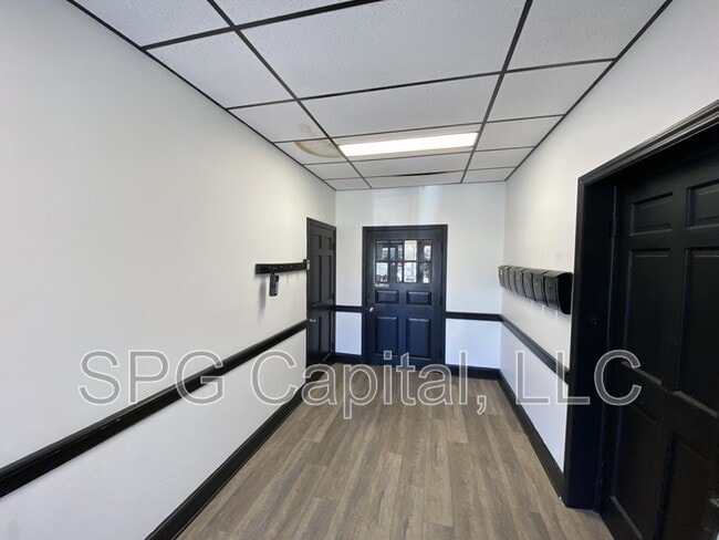 Photo - 5 Center Square Unit 35