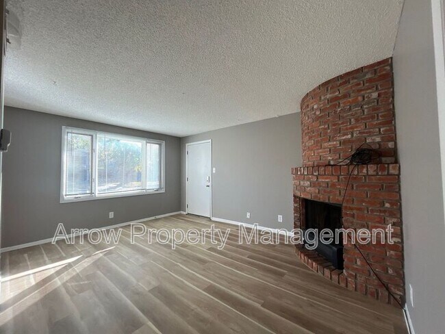 Photo - 515 S 2nd St Unit 4