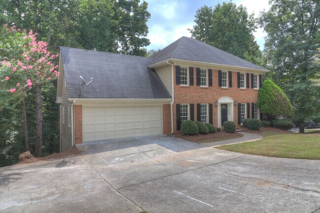 Photo - 5040 Huntshire Ln SW