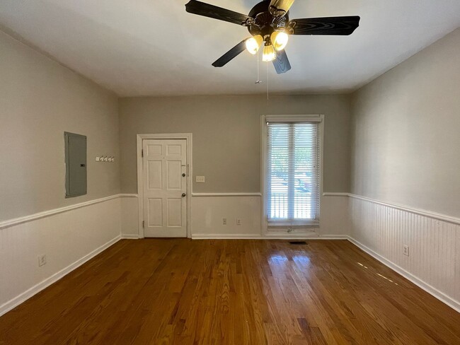 Photo - 882 Walnut St Ln