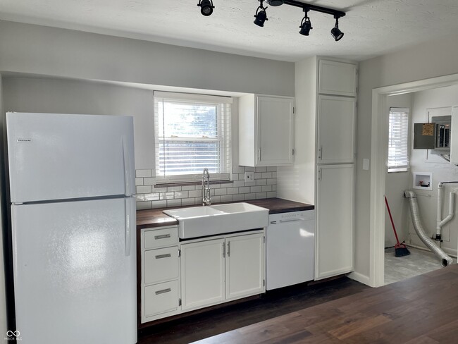 Photo - 126 Roosevelt Dr