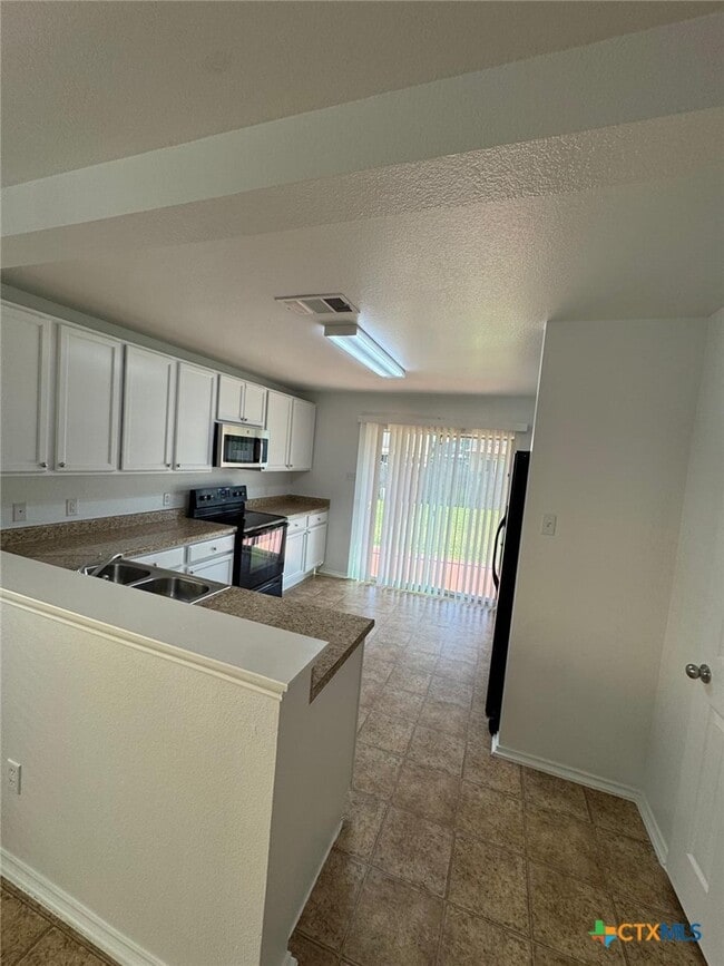 Photo - 102 W Orion Dr