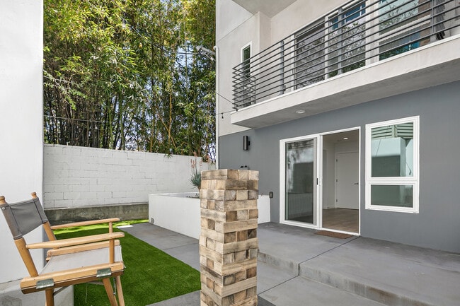 Building Photo - 6611 Leland Way Unit 6615.5