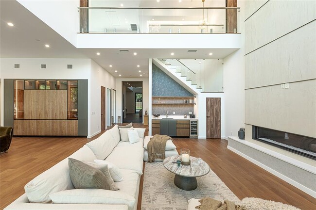 Photo - 614 Robin Dale Dr