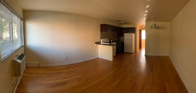 Building Photo - 8504 Waukegan Rd Unit 10