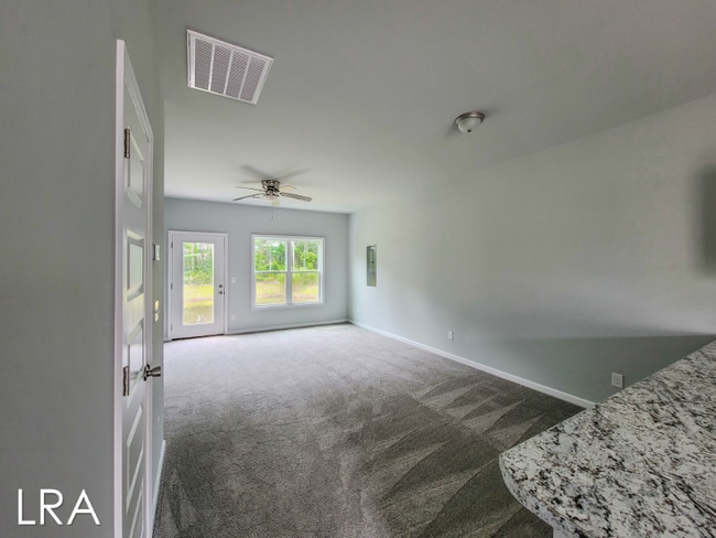 Photo - 185 Buckhorn Ave