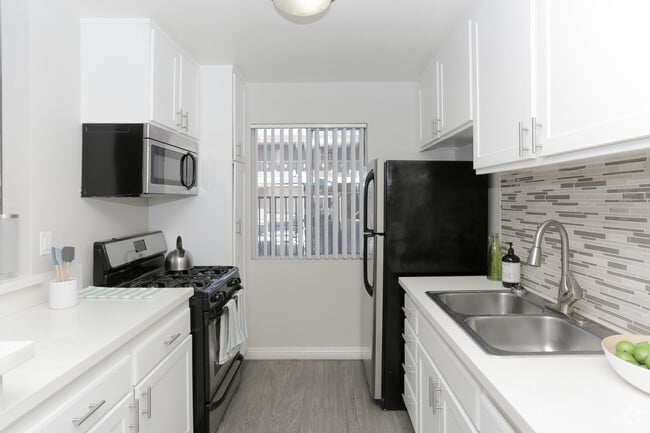1HAB, 1BA - 600 ft²