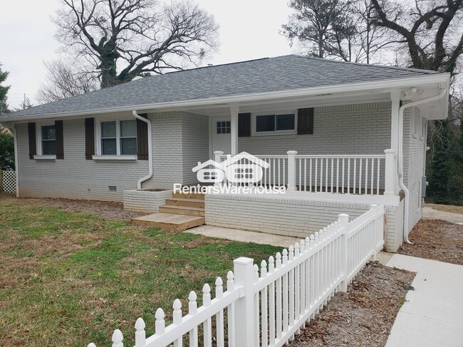 Building Photo - 441 Big John Trail SE