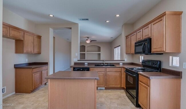 Photo - 13741 W Port Royale Ln