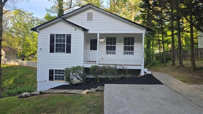 Building Photo - 3025 Mangum Dr