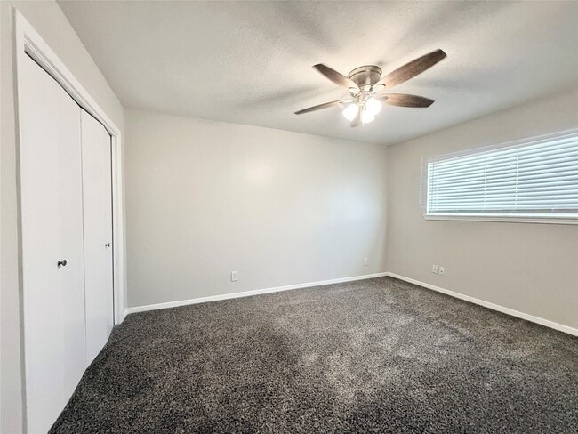 Building Photo - 201 S Kaysie St Unit 3