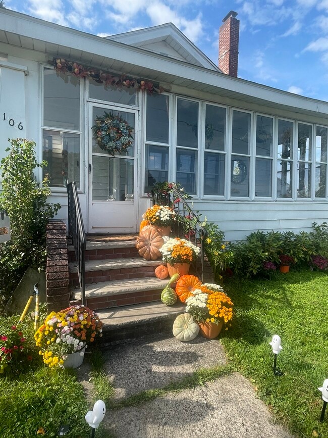 Photo - 106 Windham Ave Unidad Apartment 3