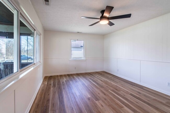 Photo - Close to Hike/Bike Path