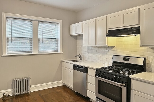 Photo - 710-712 N. Austin Blvd. Oak Park, IL 60302