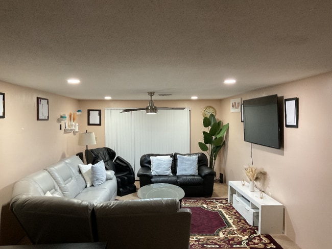 181 Littleton Rd