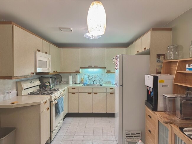 Photo - 282 Place Ln Unit 282