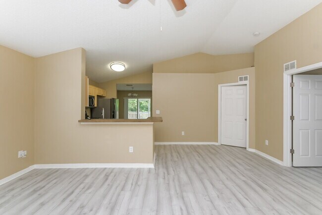 Photo - 6719 Summer Cove Dr