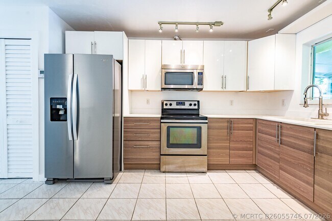 Photo - 2501 Taylor St