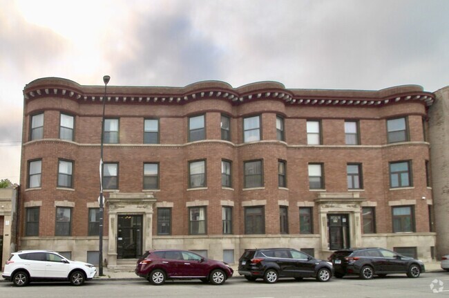 Building Photo - 3720 S Indiana Ave Unit 3 Rental